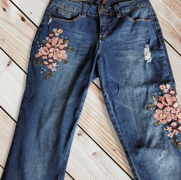 Royalty For Me Denim - ROYALTY Floral Embroidered Midrise Jeans, 10